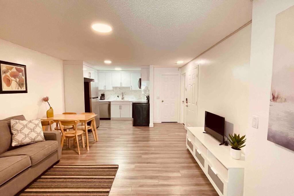 Unit #201 Cozy Mountain View 1Br In Dt Apartman Canmore Kültér fotó