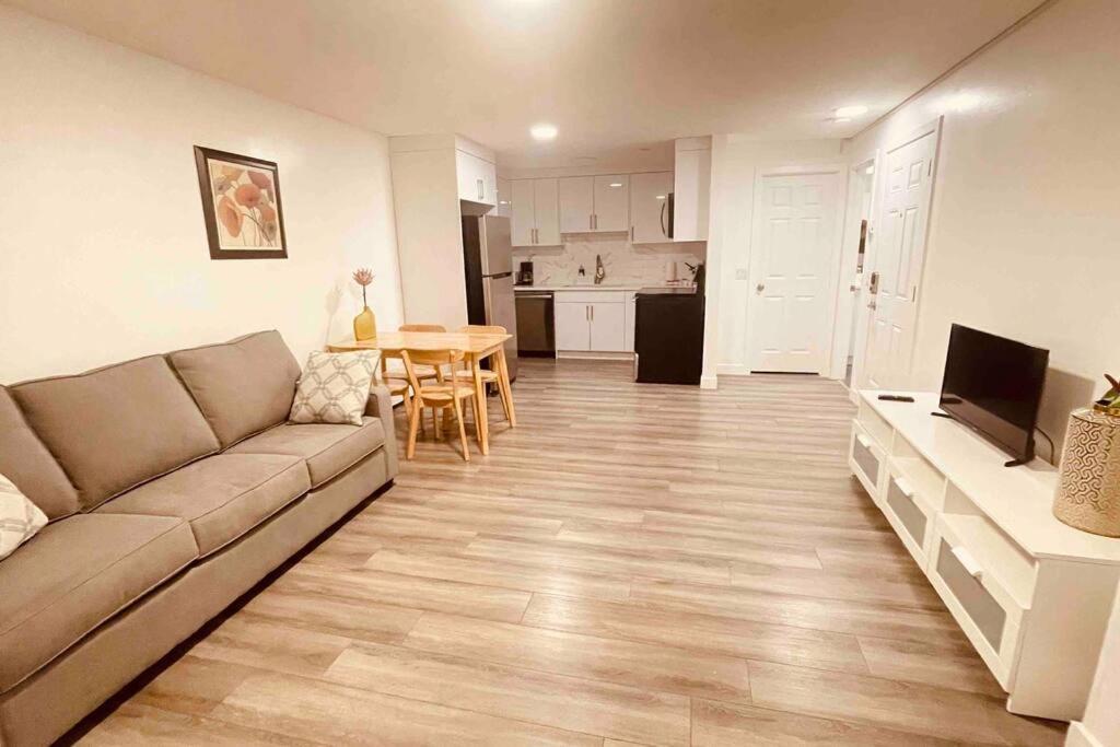 Unit #201 Cozy Mountain View 1Br In Dt Apartman Canmore Kültér fotó