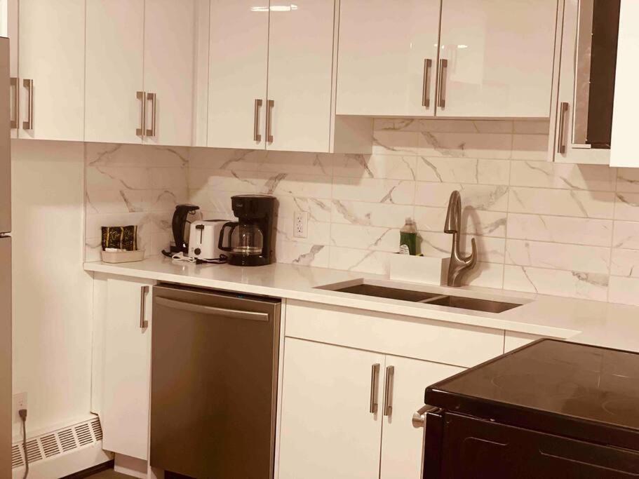 Unit #201 Cozy Mountain View 1Br In Dt Apartman Canmore Kültér fotó